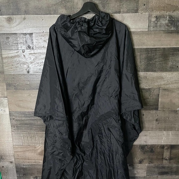 SOLD Adidas Originals VTG Rain Poncho One Size - Picture 2 of 3
